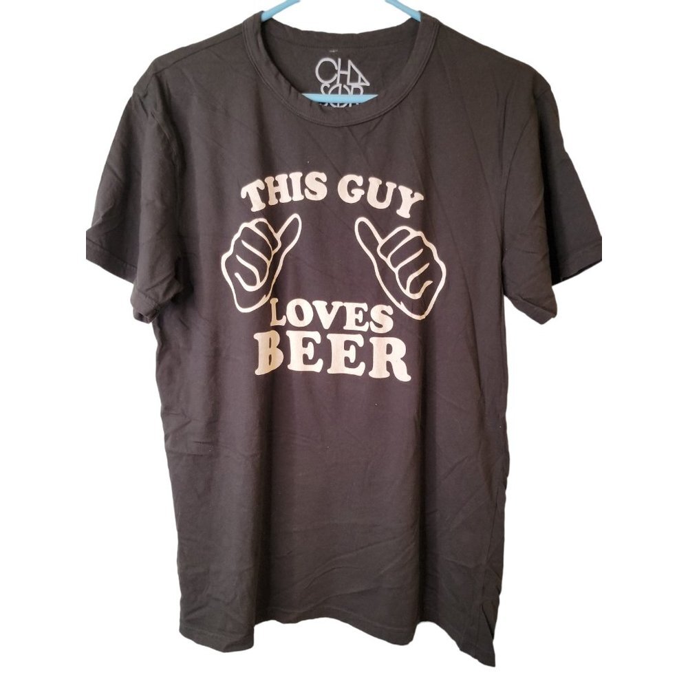 Chaser Size Large Mens Top Black This Guy Loves Beer Graphic T-Shirt NWT